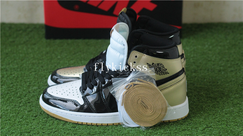 Air Jordan 1 Retro Gold Top3